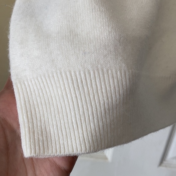 Dress barn white bedazzled Beaded embellished snow mock neck elegant sweater m - Picture 5 of 17